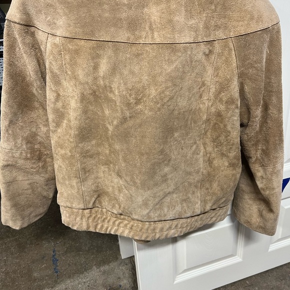 Wilson Leather Jacket with Cream Sherpa Collar - Picture 14 of 14
